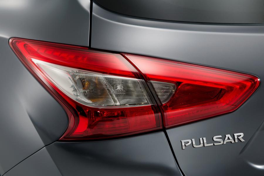  Nissan Pulsar Nismo Concept 2014 года  (фото 15 из 21)
